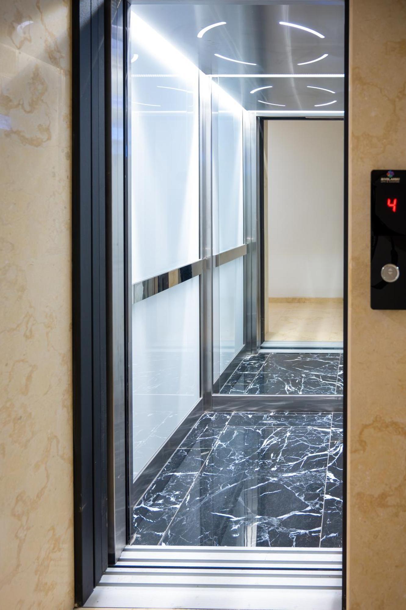 Bright Studio In The City Center Sofia Exterior foto